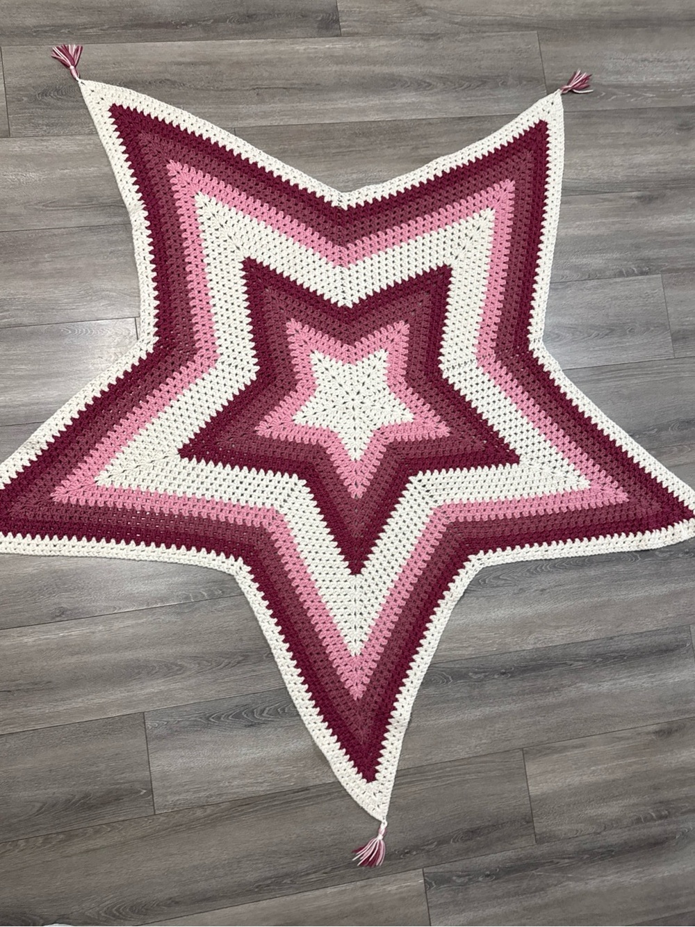 Handmade Star Crochet Blanket - Pink & White ombré with tassels throw